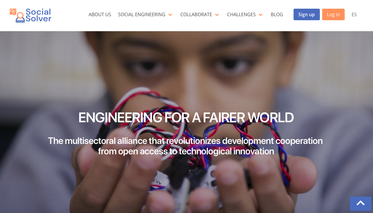 Introducing Social Solver, a new engineering for sustainable development platform